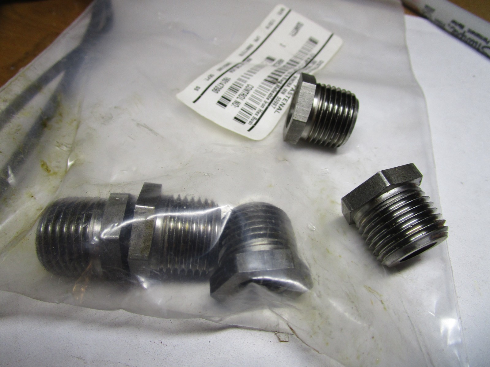 1/2″ M-NPT x 1/4″ F-NPT Merchant Steel Hex Bushing QTY 5
