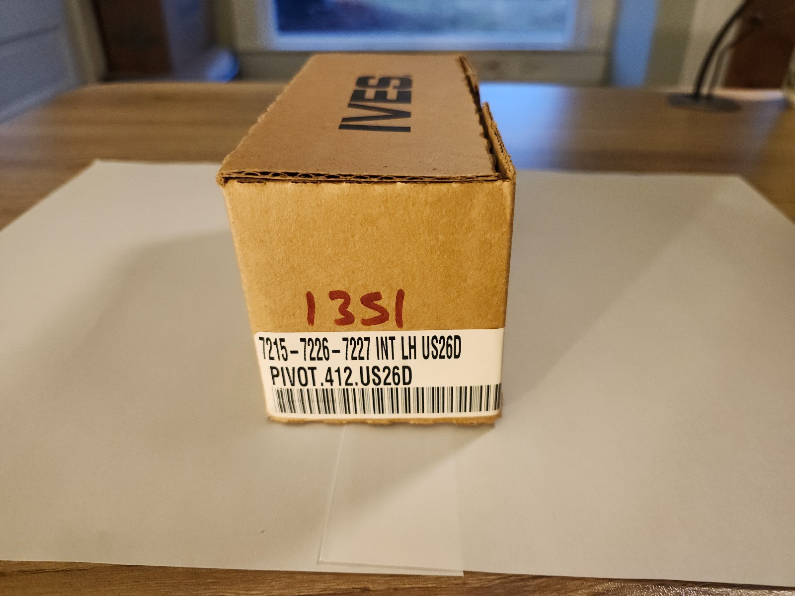 IVES 3/4″ Offset Intermediate Pivot – LH 7215-7226-7227 INT LH US26D (Pivot.412)