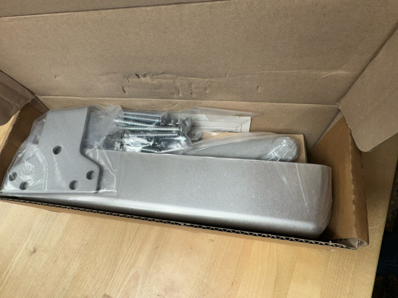 ASSA ABLOY ACCENTRA 5801 x 689 GAV Door Closer Silver 12-1/4″ Housing