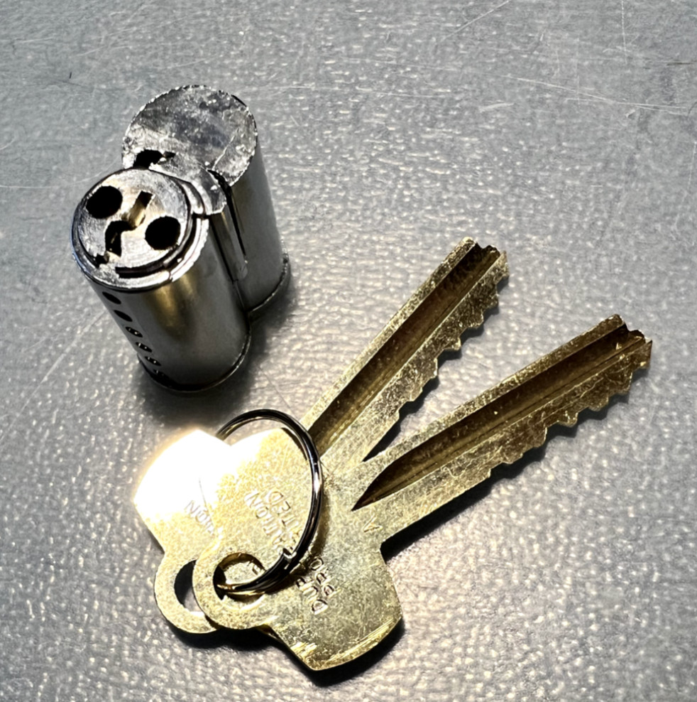 Kaba Ilco 6-Pin Interchangeable Core Keyway A, Master Key System 44 Satin Chrome