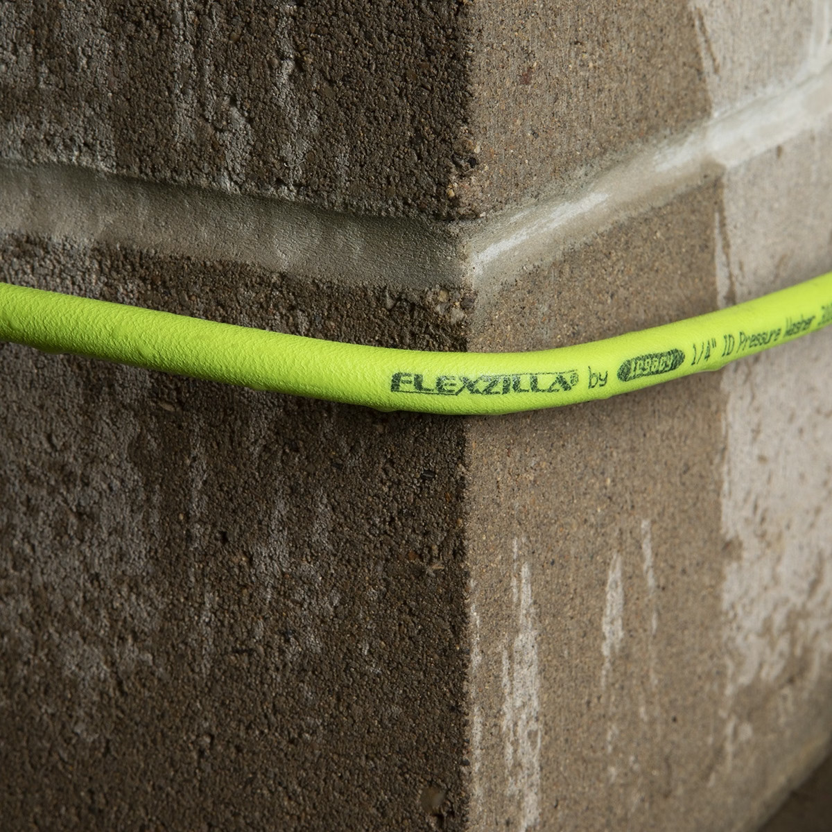 Flexzilla Pressure Washer Hose 1/4″ x 50′ with M22 Fittings (Boxed)