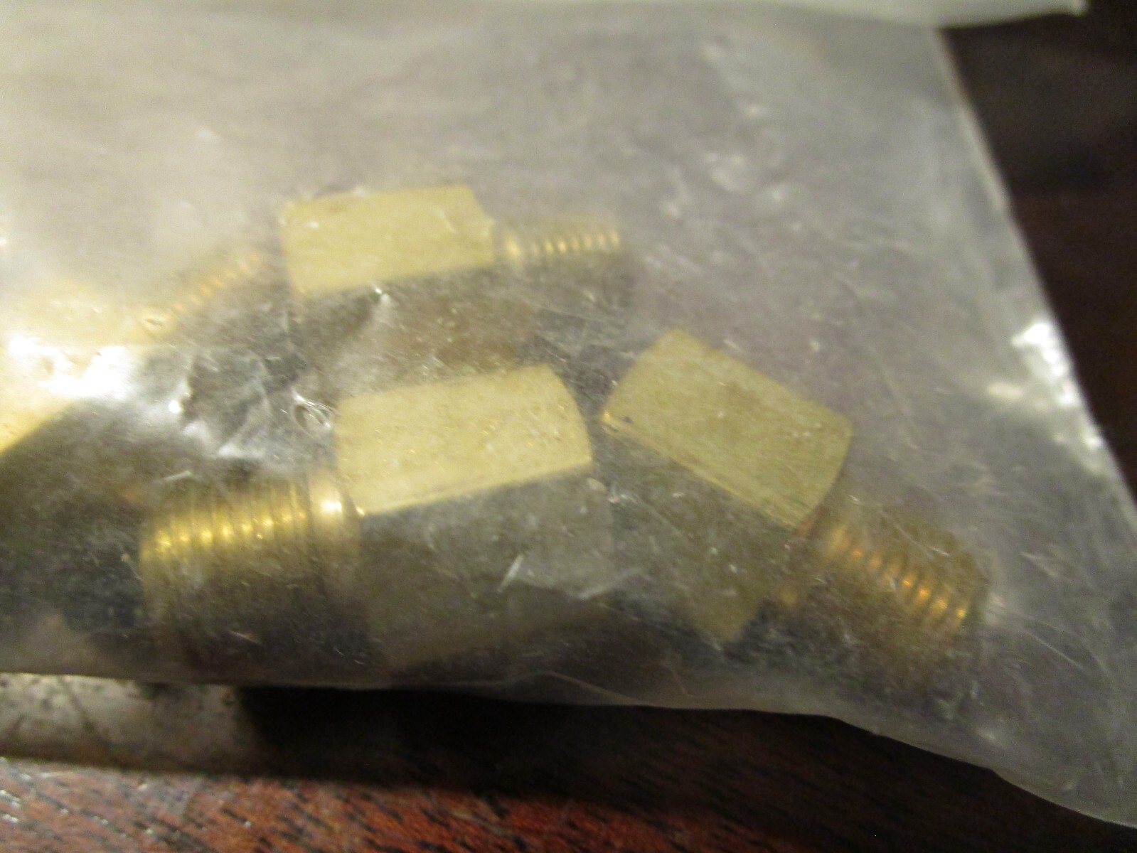 1/8″ Male NPT x 1/8″ Female NPT Brass Straight Adapter QTY 9