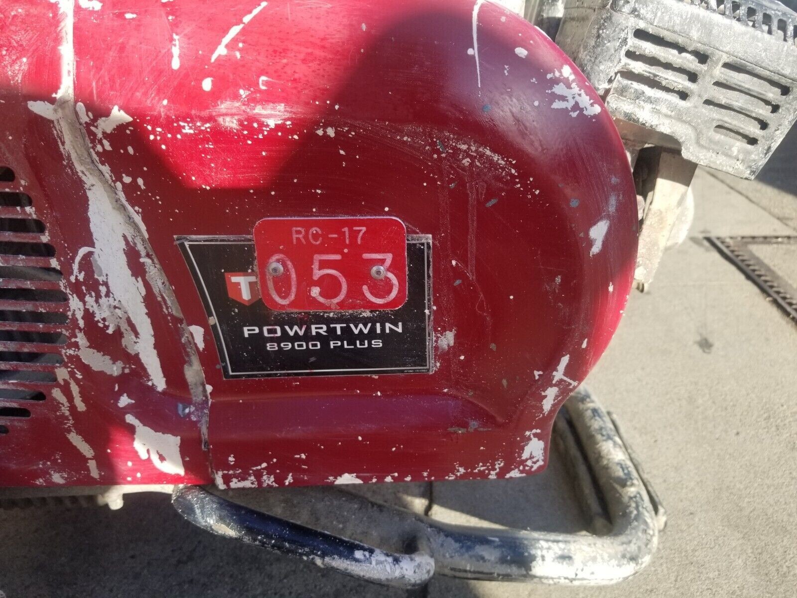 Titan PowrTwin 8900 Plus Gas Airless Sprayer, Local Pick Up in LA Only Please!