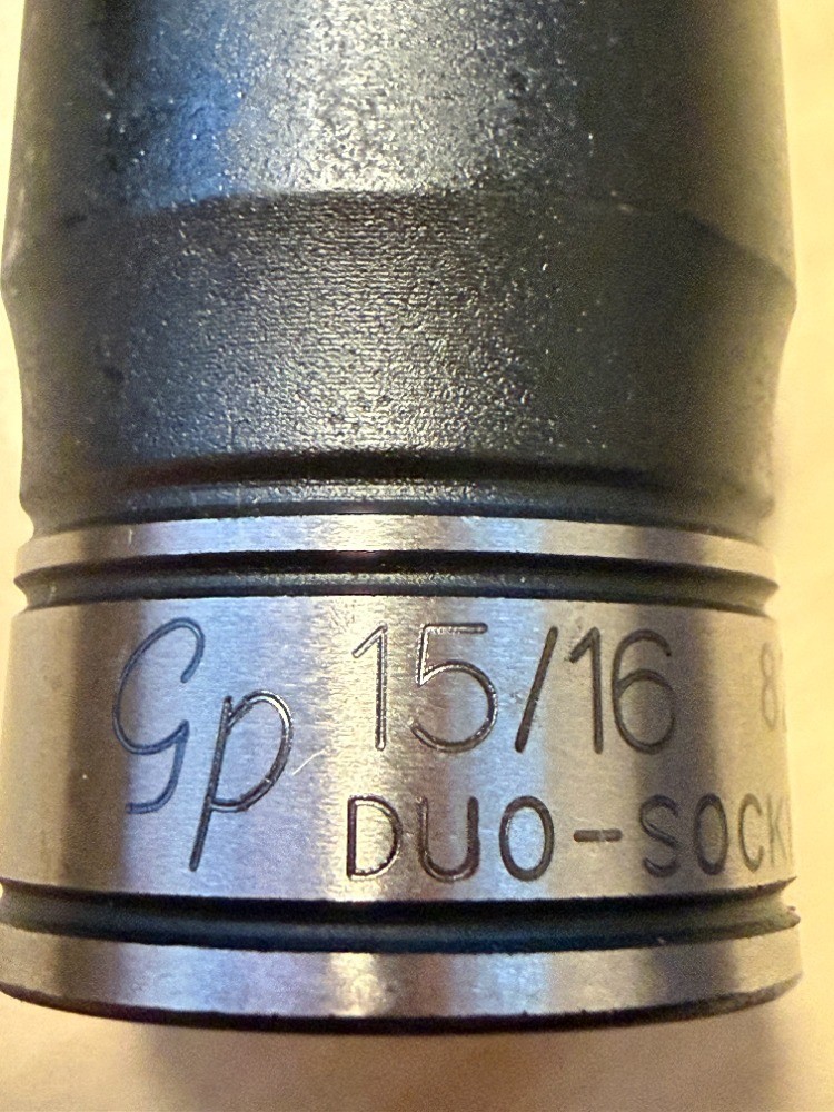 Grey Pneumatic 82030D Grey Pneumatic 1/2″ Drive x 15/16″ Deep Duo-Socket – 6 Poi