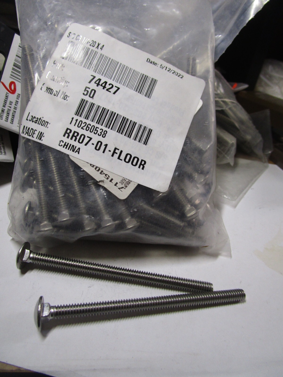 1/4″-20 x 4″ ASTM F593 18-8 Stainless Steel Round Head Carriage Bolt qty 50