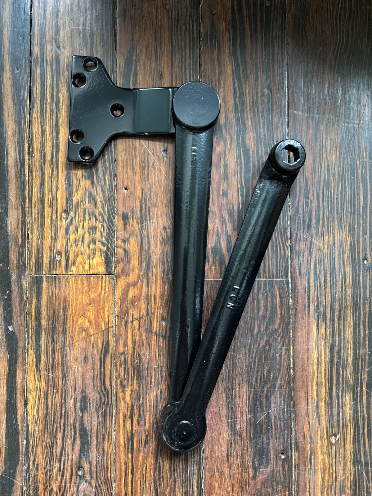 LCN 4040XP-3077EDA Extra Duty Arm (EDA) Black Finish