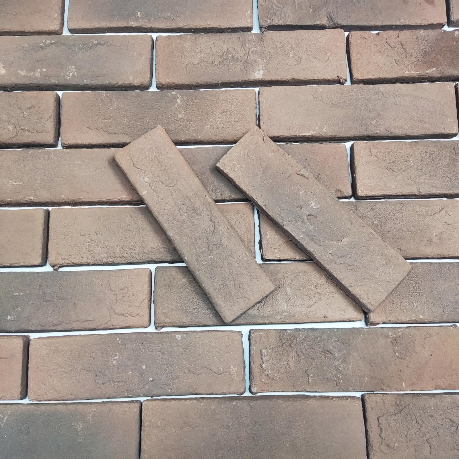 Jusmioke 20 Pcs Brown Thin Wall Brick Veneers, 2.4in x x 7.9in,