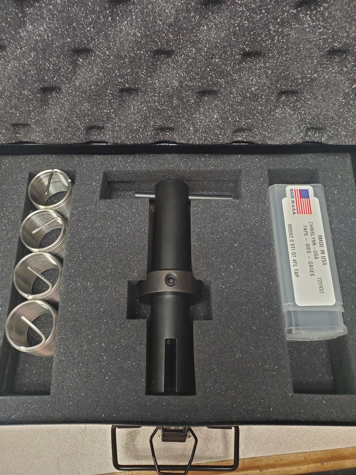 Chrislynn 82193 M30x2 REPAIR KIT IN A STEEL CASE