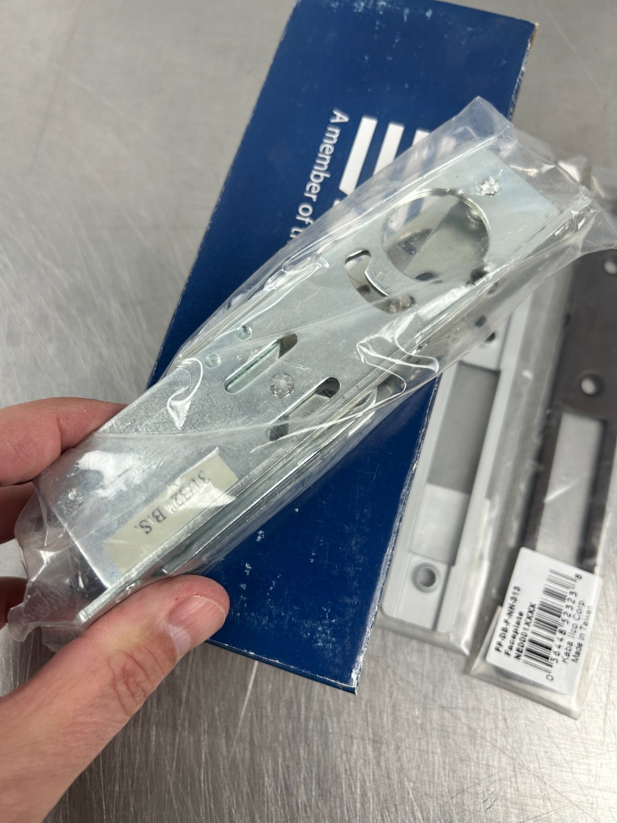Ilco – 185 Deadbolt Mortise Lock Body – 1 1/8″ Backset – 185-F-2NH-628/313 NEW