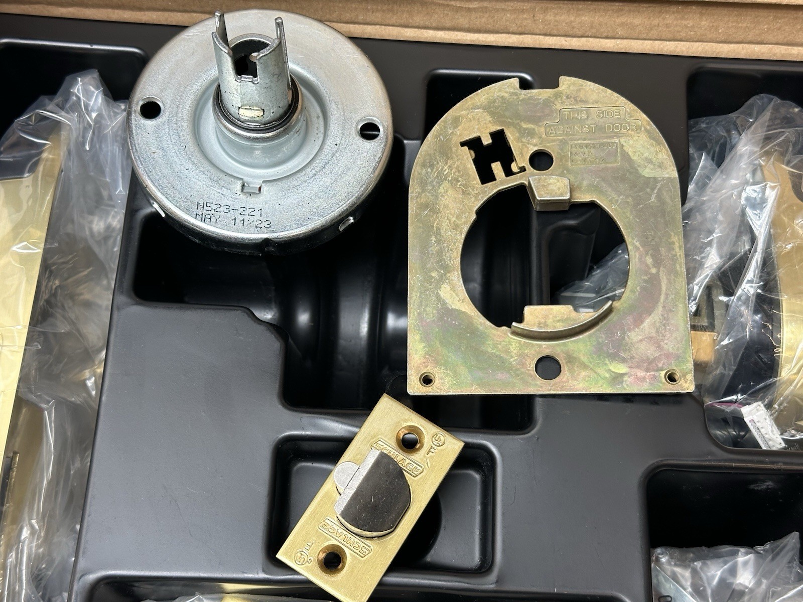 Schlage GR1 Mobile Wireless Cyl Lock NDEBP ATH 606 Latch Bright Brass