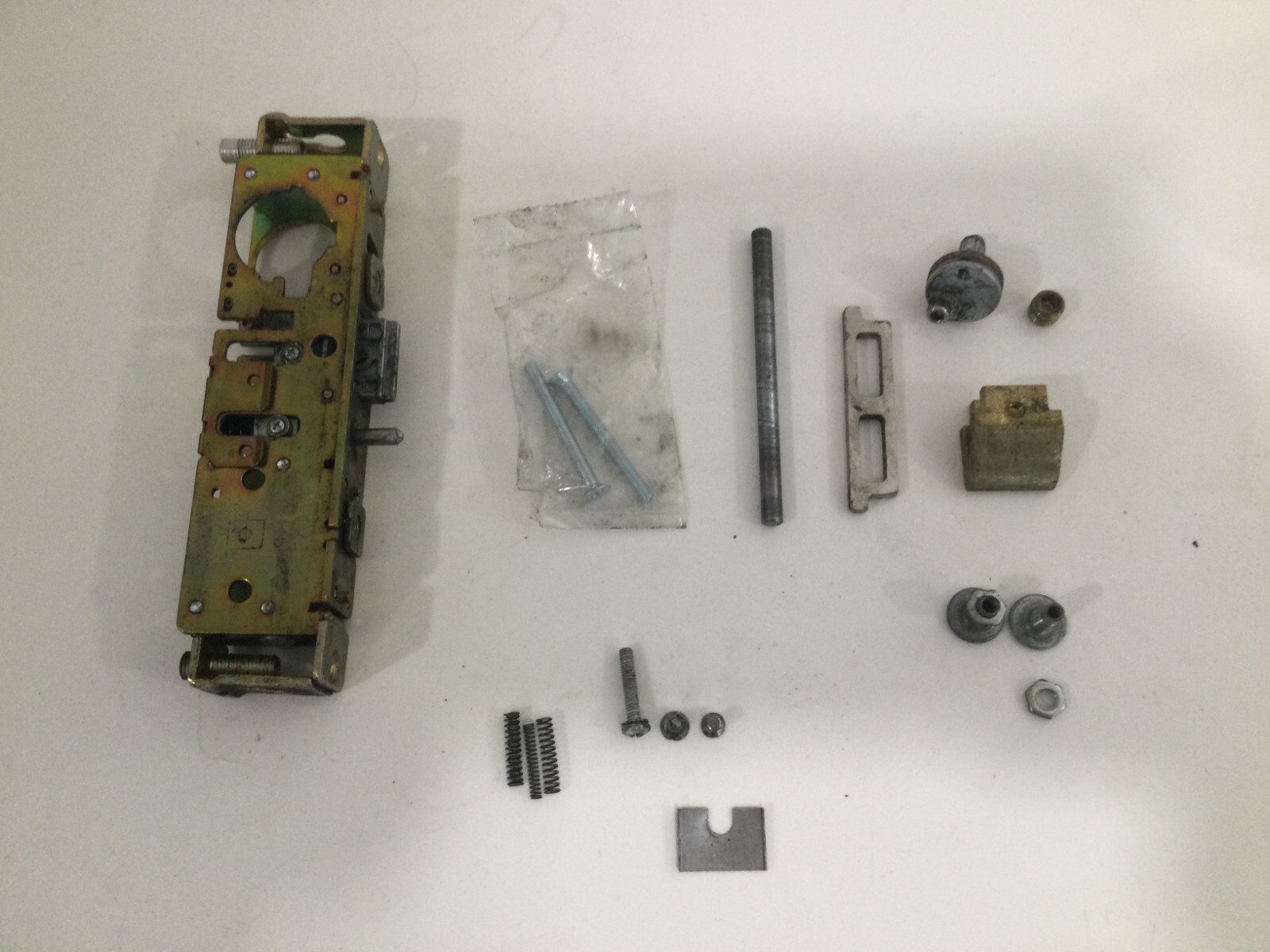 2 parts boxes Adams Rite Assa Abloy MS1851S-350-628 and 4900 series