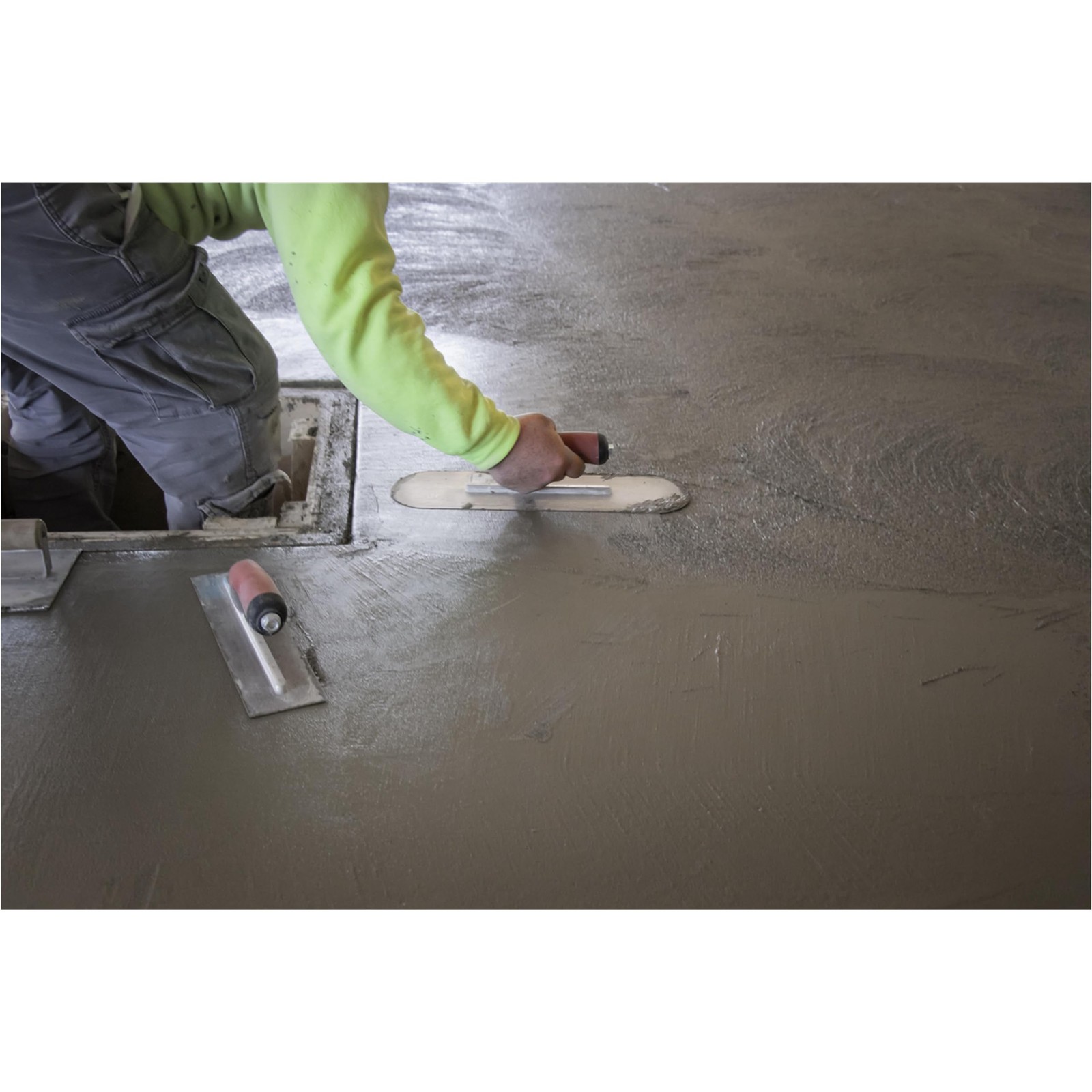 Marshalltown Pool Trowel, 16 x 4 1/2 inches, Concrete, DuraSoft Handle, XtraLit
