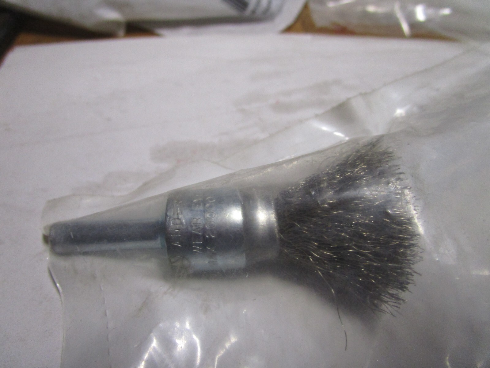 1″ x 1/4″ Shank 0.020″ 1-1/8″ Trim S/S Blackstone® Crimped Wire End Brush
