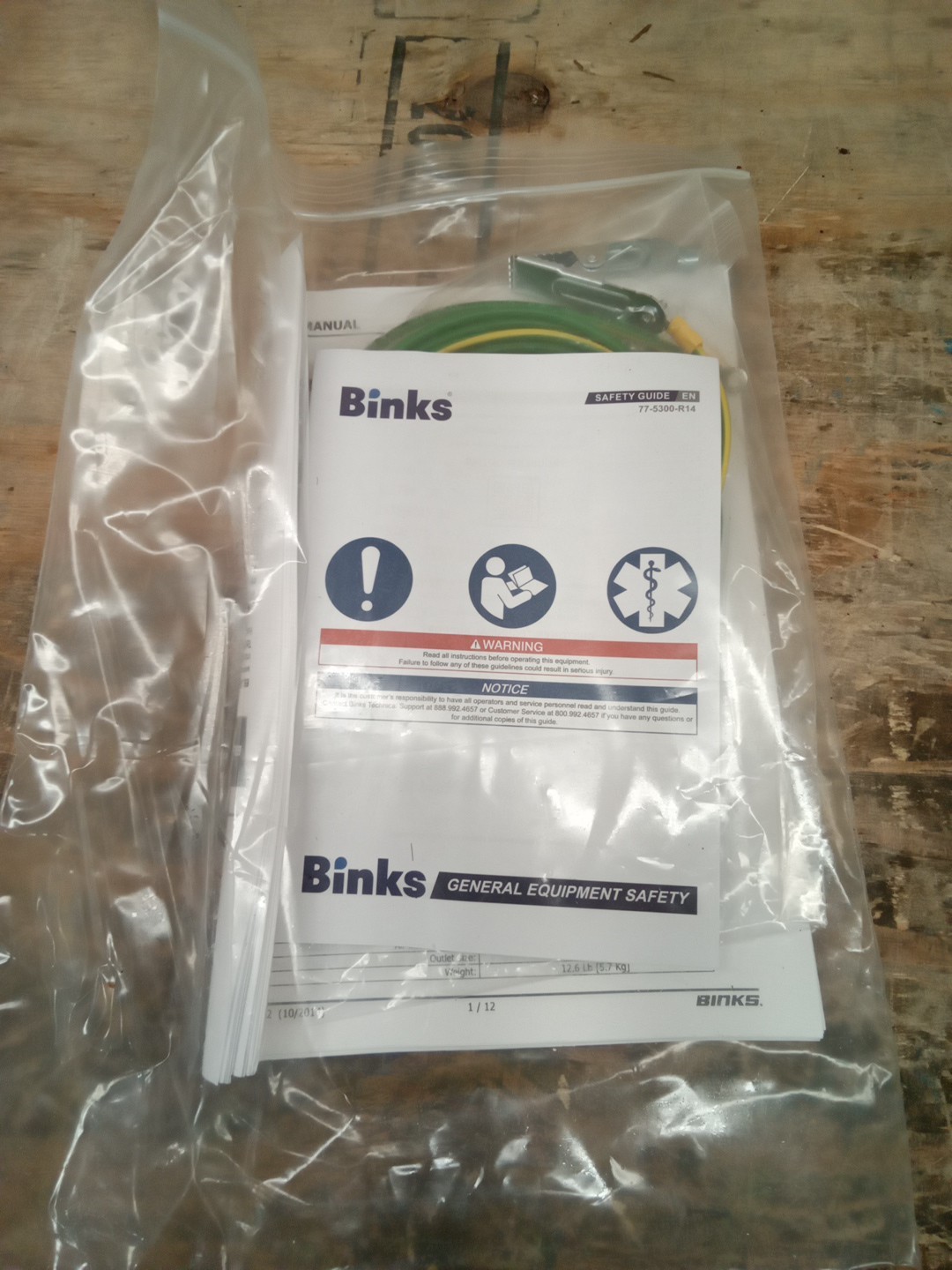 Binks PX1304-5u Paint Sprayer: Airless, Bung-Mount, 54 in Overall Ht, Pneumatic