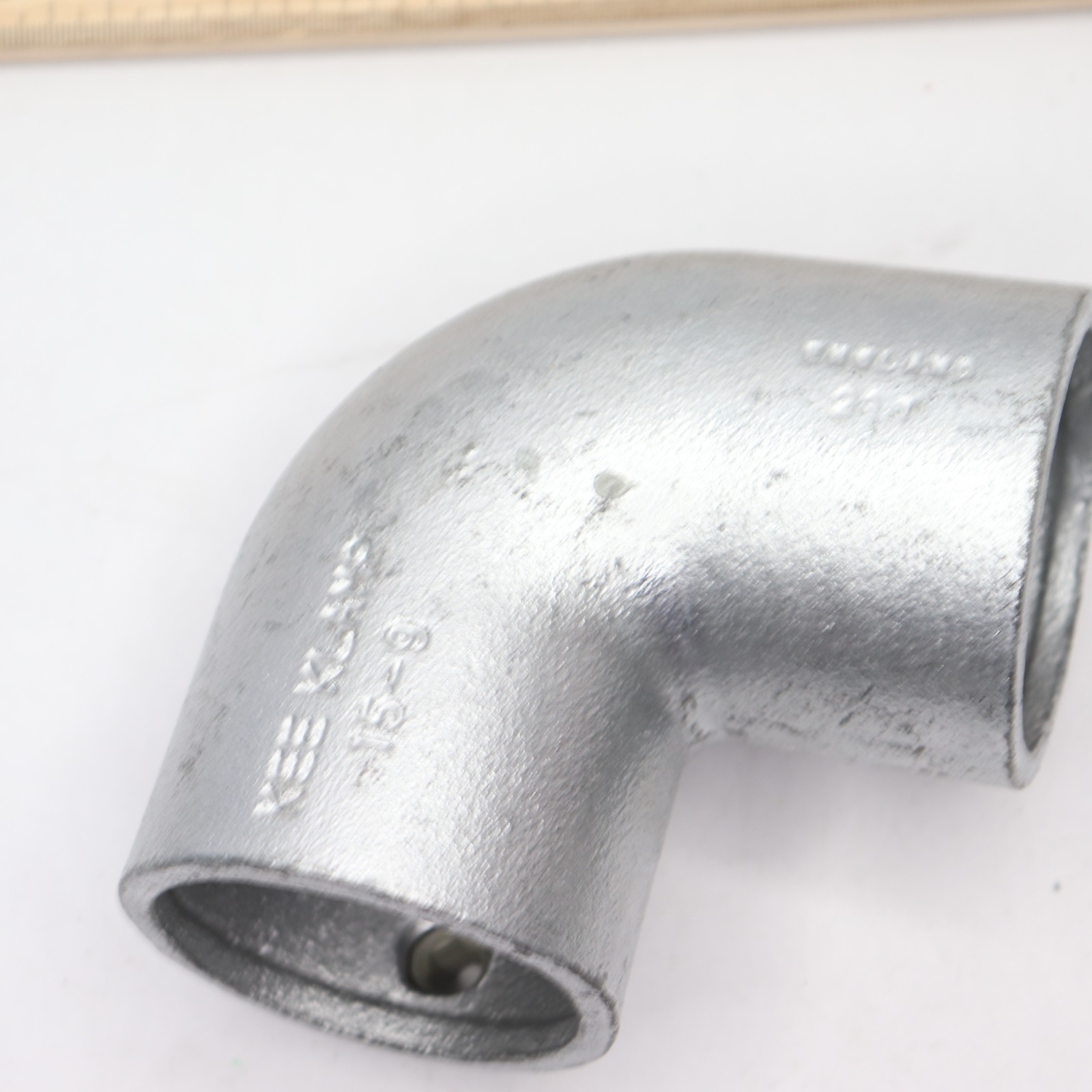 Kee Klamp 90 Degree Elbow Pipe Fitting Schedule 40 Galvanized Iron 2″ 15-9