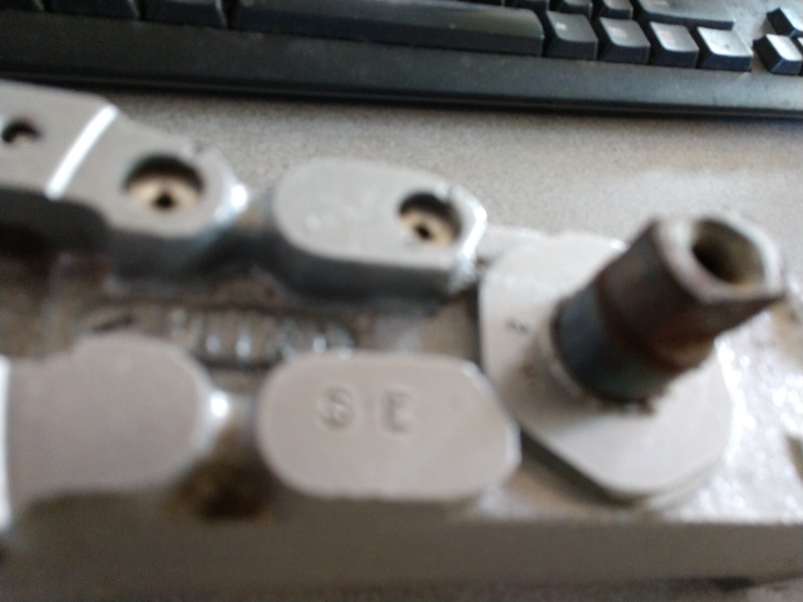 LCN 4011SE-3071 LH SENTRONIC BODY ONLY (OLD SYLE WITH EXTENDED SPINDLE)