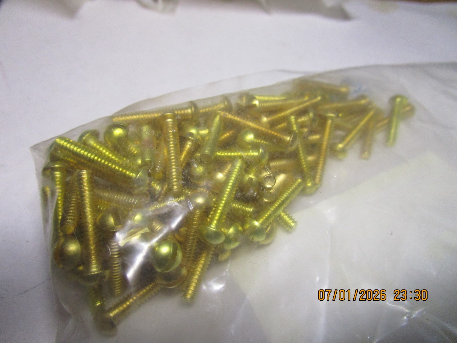#6-32 x 3/4″ Brass Slotted Round Head Machine Screw QTY 100