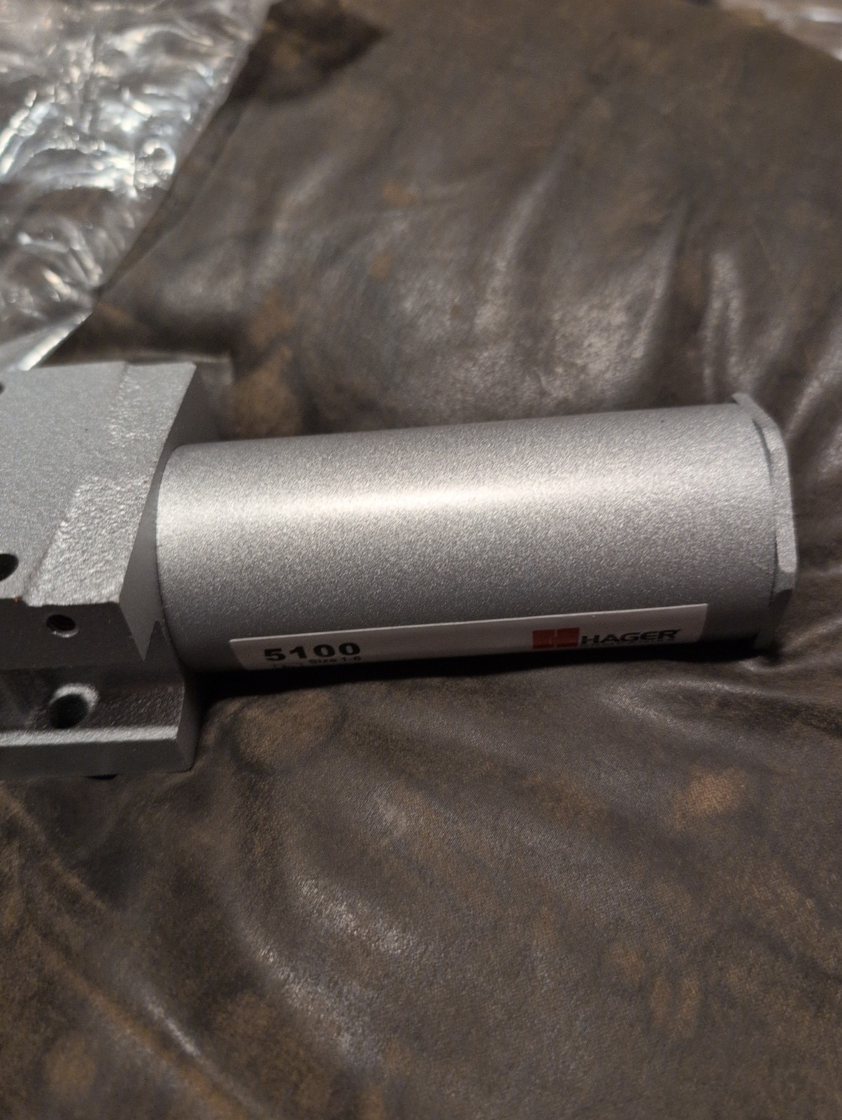 Hager Company 5100 Grade 1 Heavy Duty Door Closer body only