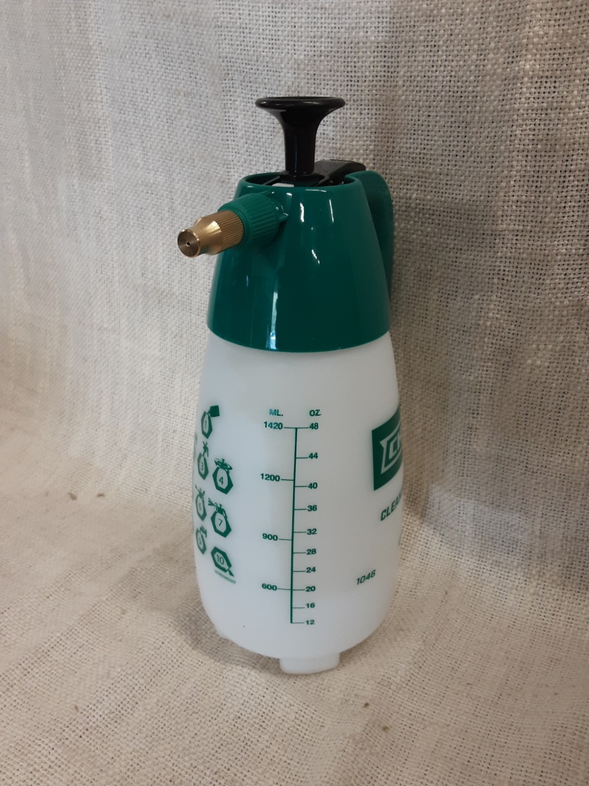 CHAPIN 1046 48 oz Cleaning/Degreasing Sprayer (NEW NO BOX)