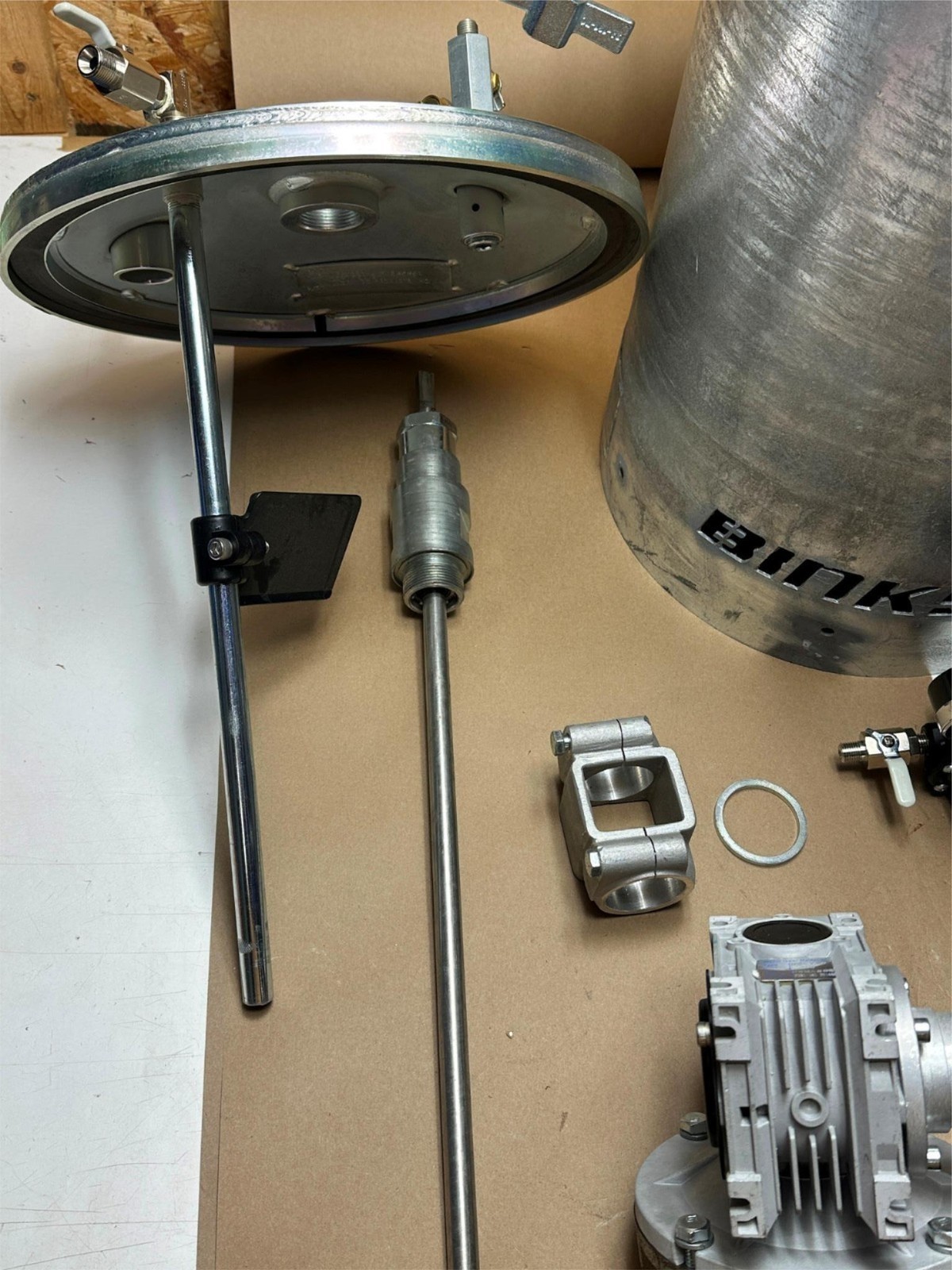 Binks 5 Gallon Agitated Pot Galvanized Sprayer Pressure Tank 183G Kit 183G-523