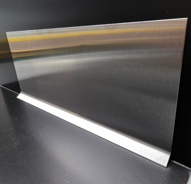 Stainless Steel 304#4 Brushed Cove Base Sanitary Wall Base 24 Gauge 6″ x 12″
