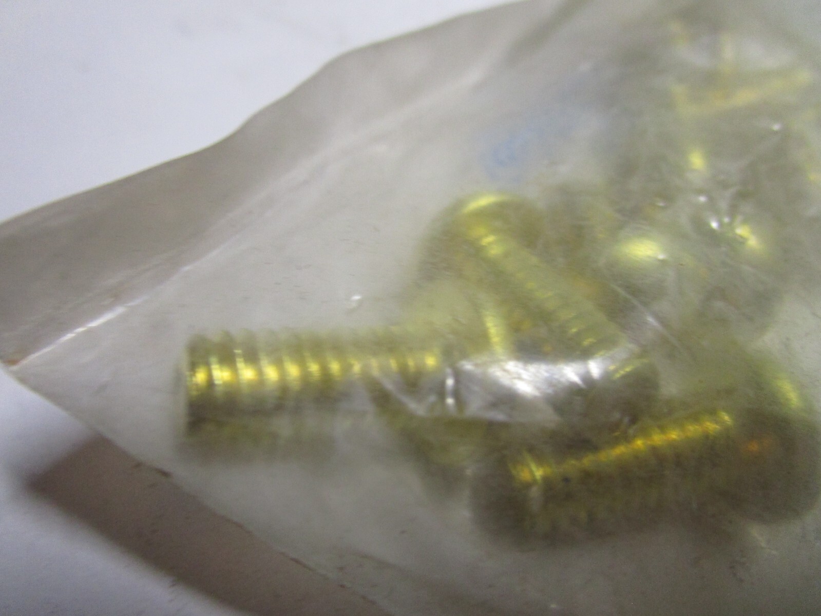 5/16″-18 x 3/4″ Slotted Drive Round Head Brass Machine Screw QTY 10