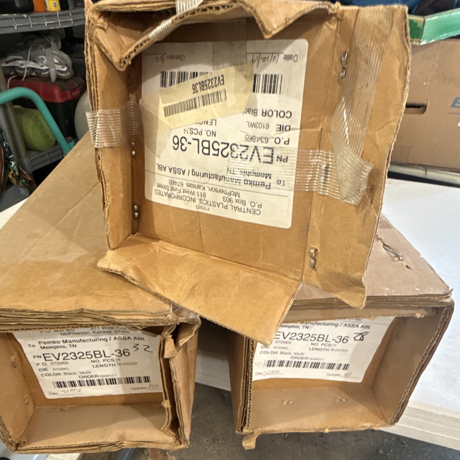 Pemko EV232BL (qty 40) Threshold Smooth 36L