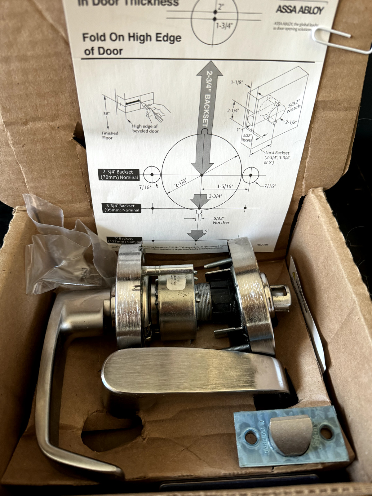 SARGENT COMMERICAL LEVER LOCK 20-28-10U15-LL-26D. NEW IN BOX ! ASSA ABLOY
