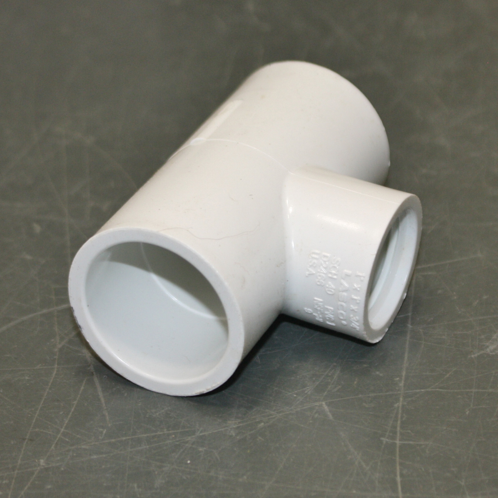 (50) Lasco Fittings Reducer Tee Fittings 402-131BC, 1″ Socket x 0.75″ NPT Sch 40