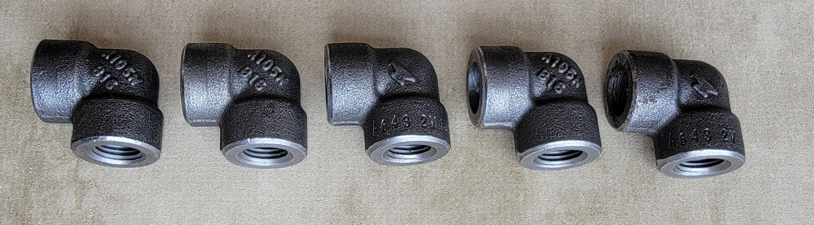 Anvil 1/4 inch 90D Elbow A105W Forged Steel Pipe Fitting, Class 2000, NPT/Socket