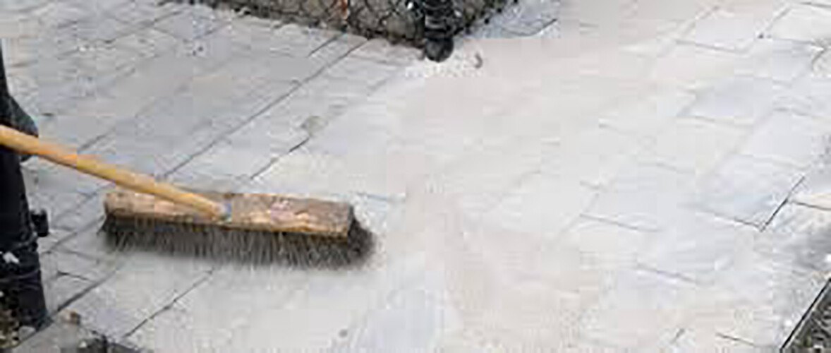 SRW Pavermate Z3 Polymeric Sand for Concrete and Paver Stone -Tan
