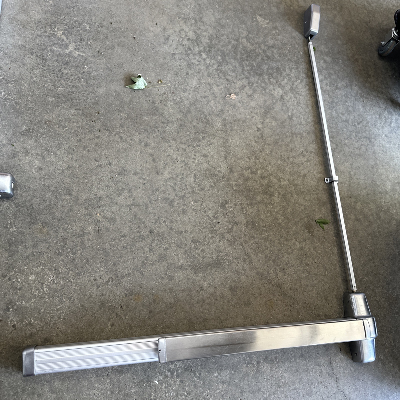 Von Duprin 3ft Exit Device 99, Panic Push Bar Touchbar & Rod Satin Aluminum