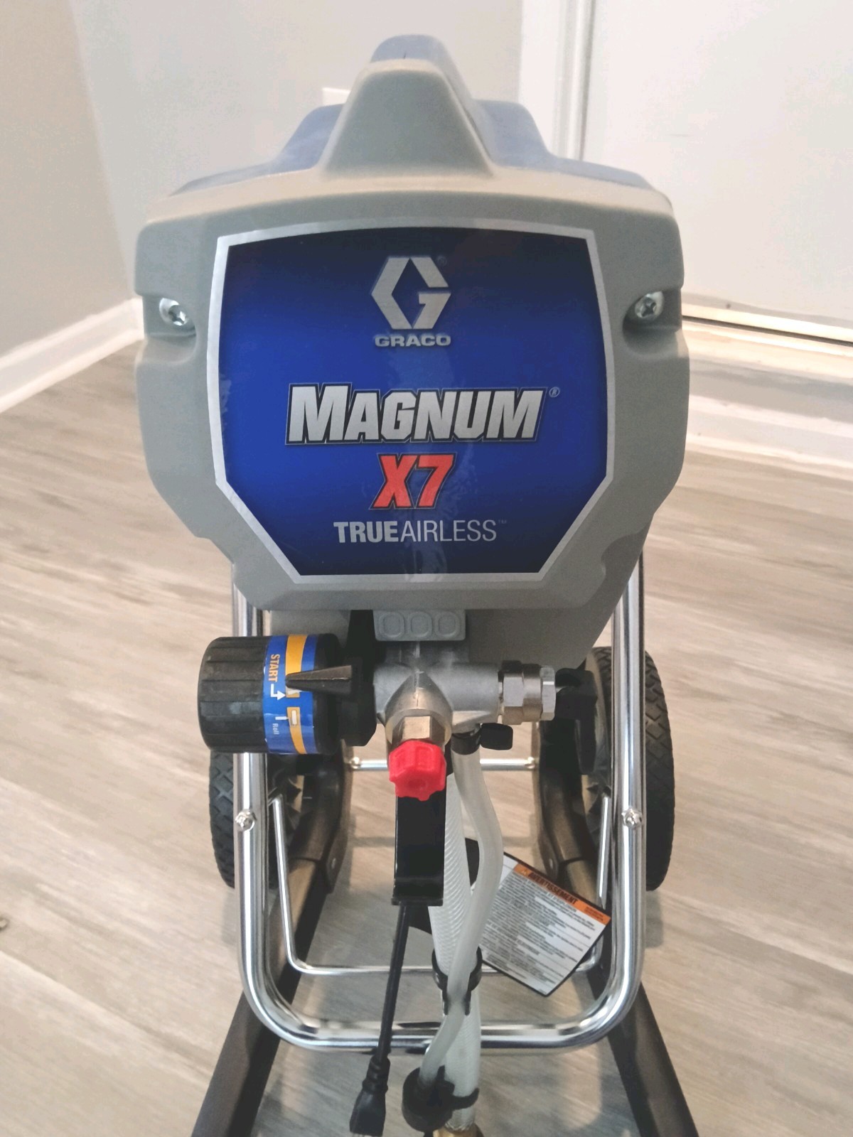 Graco Magnum X7 True Airless Paint and Stain Sprayer with Hose and Accessories