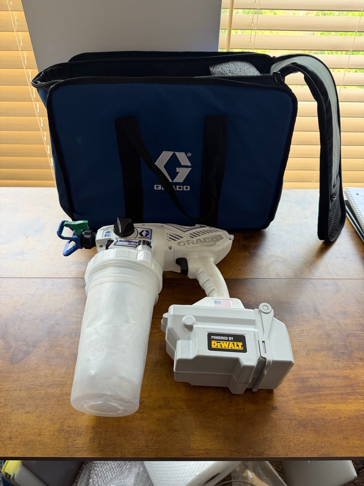 Graco SaniSpray HP 20 Cordless Airless Disinfectant Sprayer w/ Bag – DeWalt