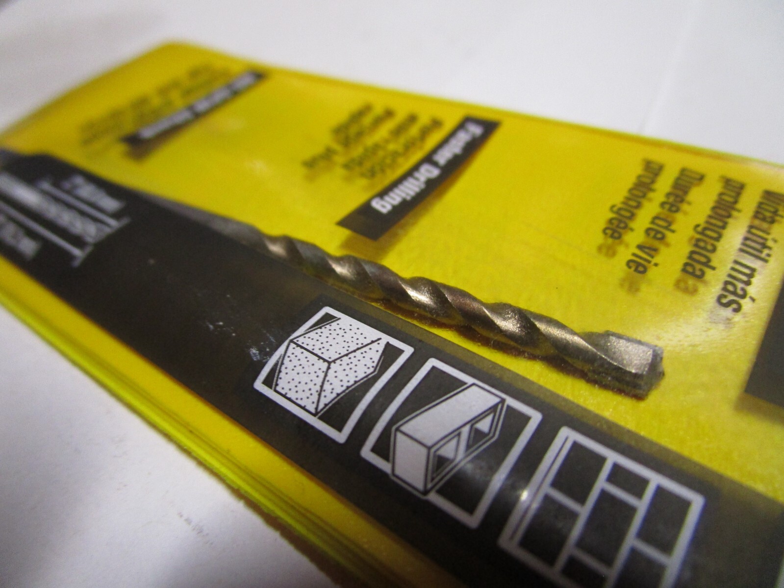 1/8″ x 3″ Straight Shank Carbide Drill