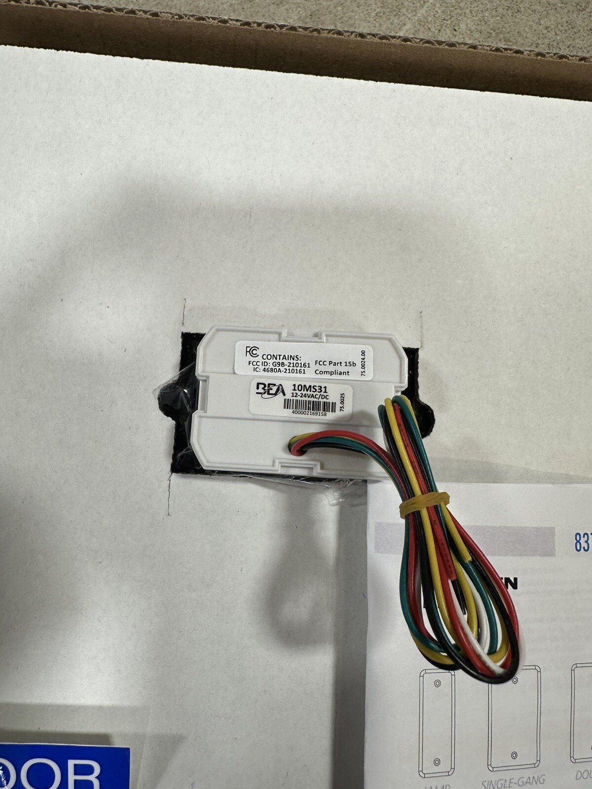 LCN 8310-813R Round Touchless Wall Mounted Actuator