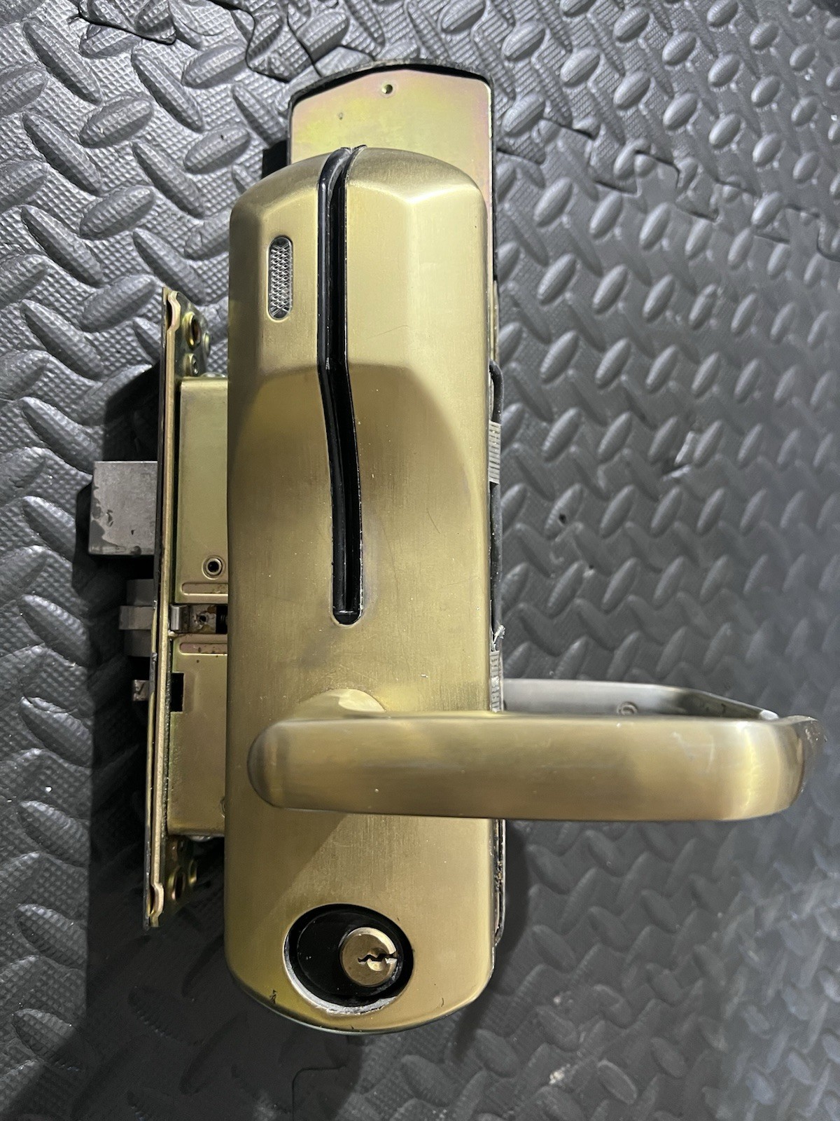ILCO UNICAN SERIES 710 ELECTRONIC COMMERCIAL DOOR LOCK