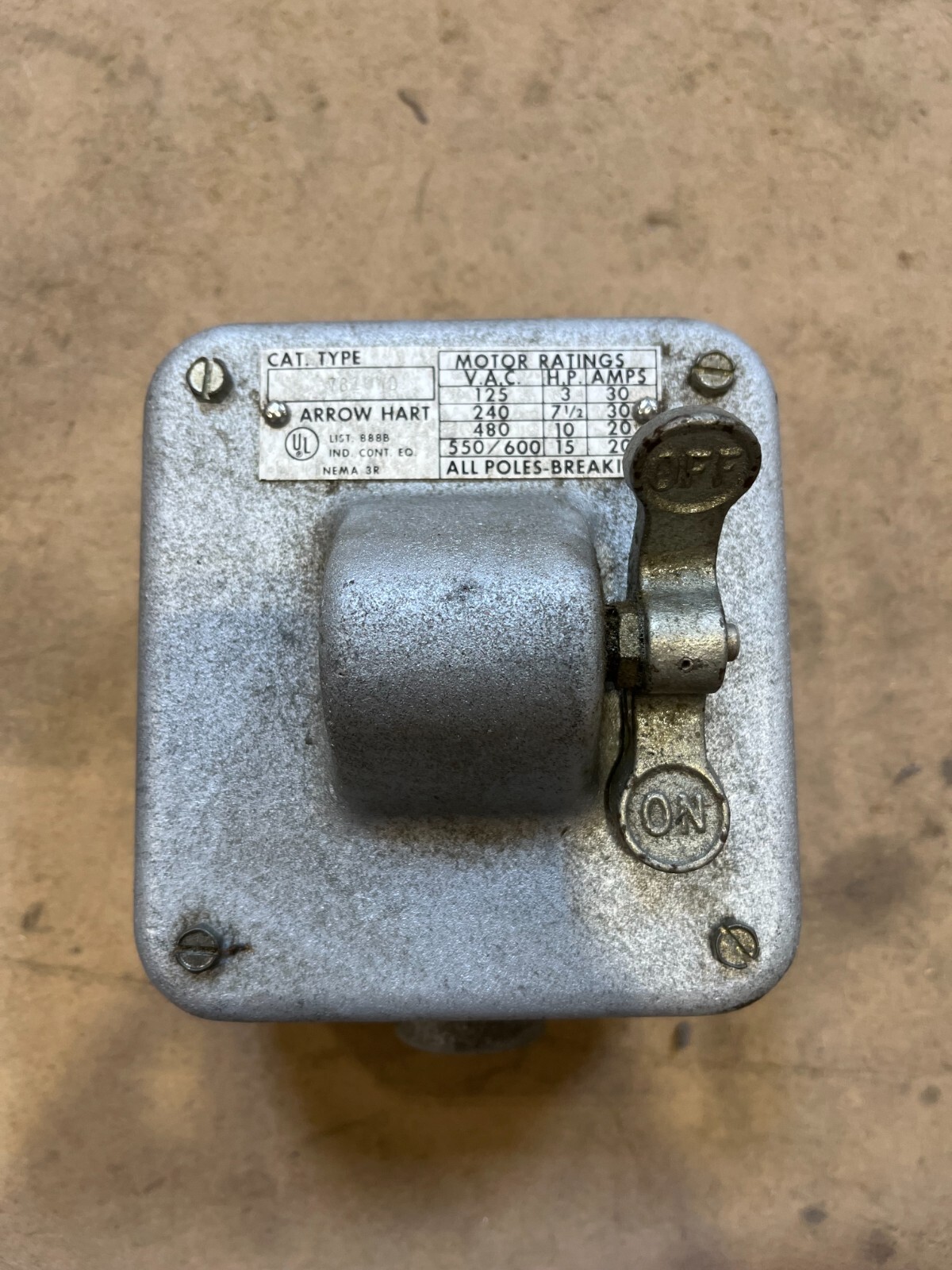 Arrow-Hart 7810WD Iron Motor Controller Switch
