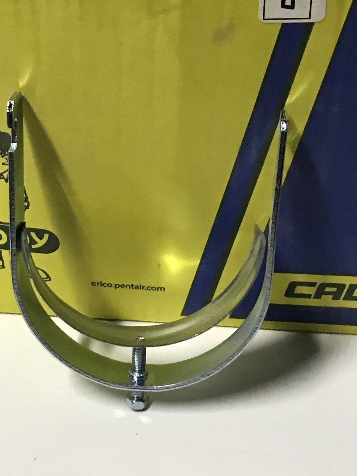 CADDY PENTAIR SCH64B ONE PIECE STRUT CLAMP – Box Of 10 NEW