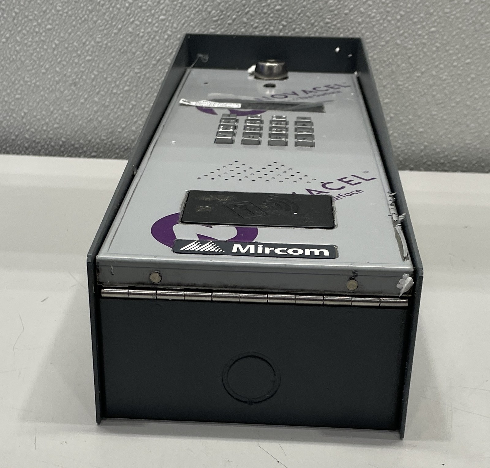 Mircom Telephone/Card Access System TX3-2000-4UR-C
