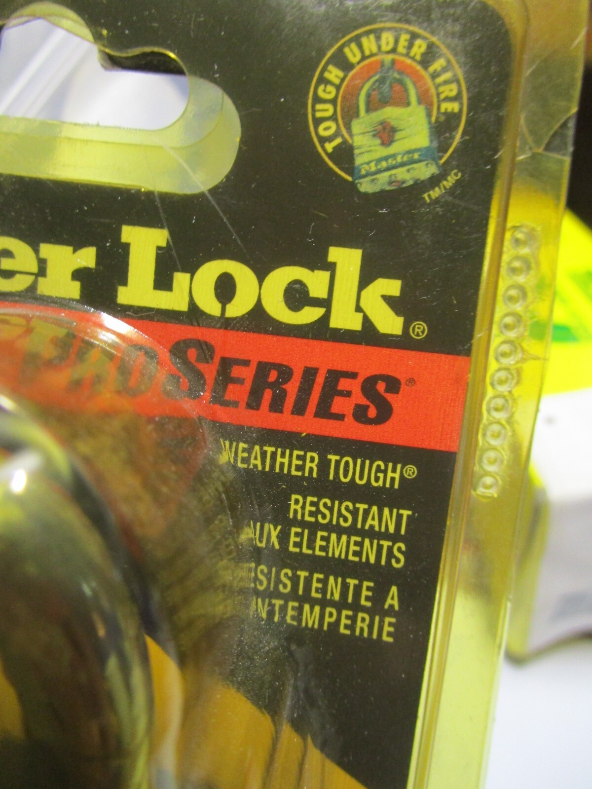 MASTER LOCK 6121D Pro Series Cut, Weather and Pry Resistant Steel