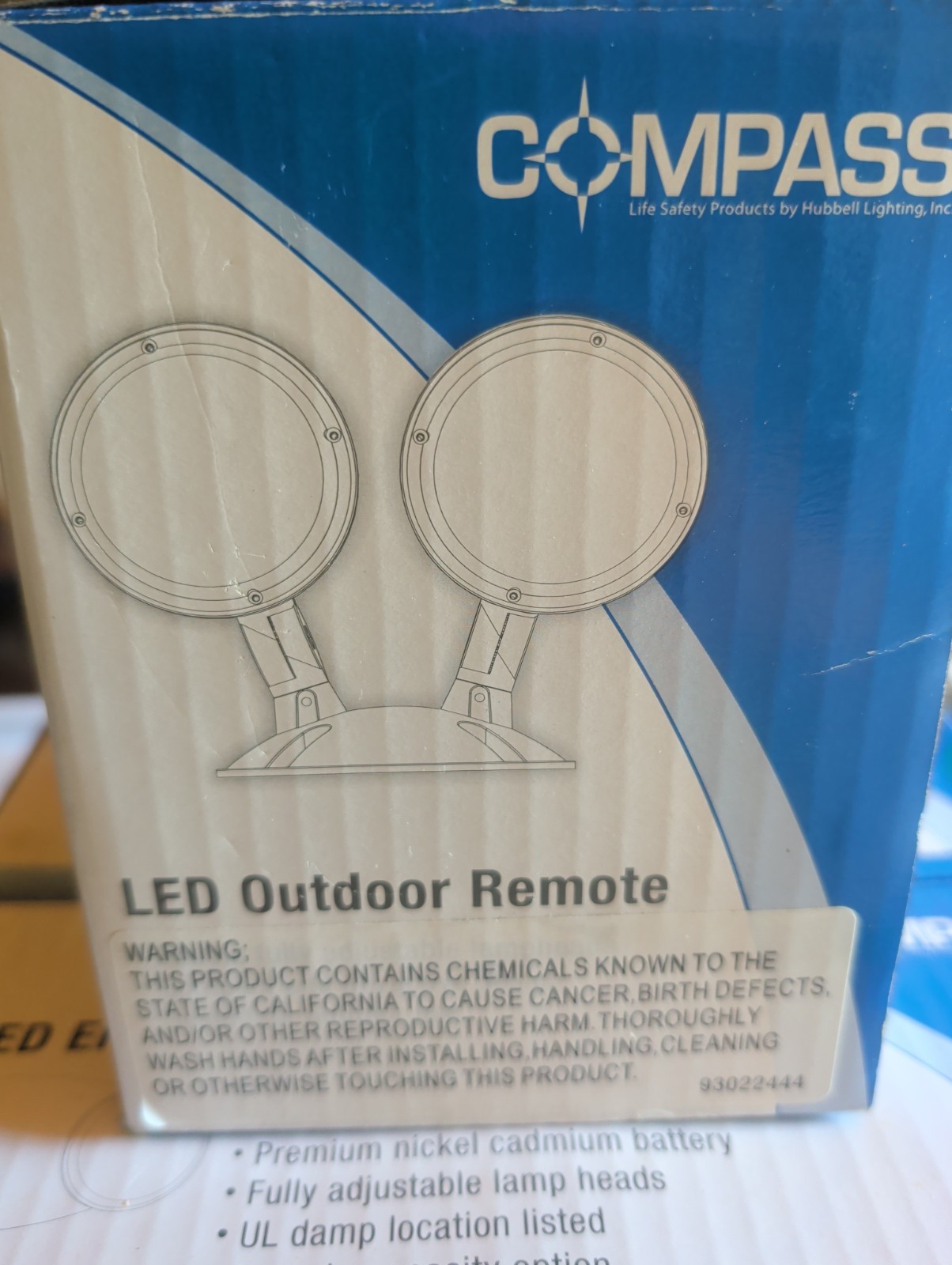 HUBBELL LIGHTING COMPASS LED Lamps, Outdoor Double Head LED Remote White New!