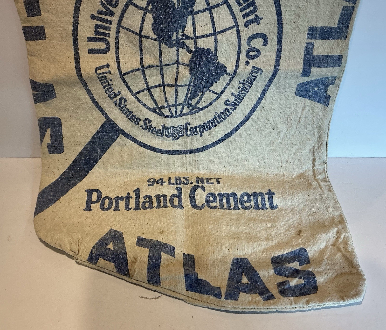 Vintage Atlas Cement Co. Sturdy Cloth/Canvas Sack 94 Lbs. Blue & White