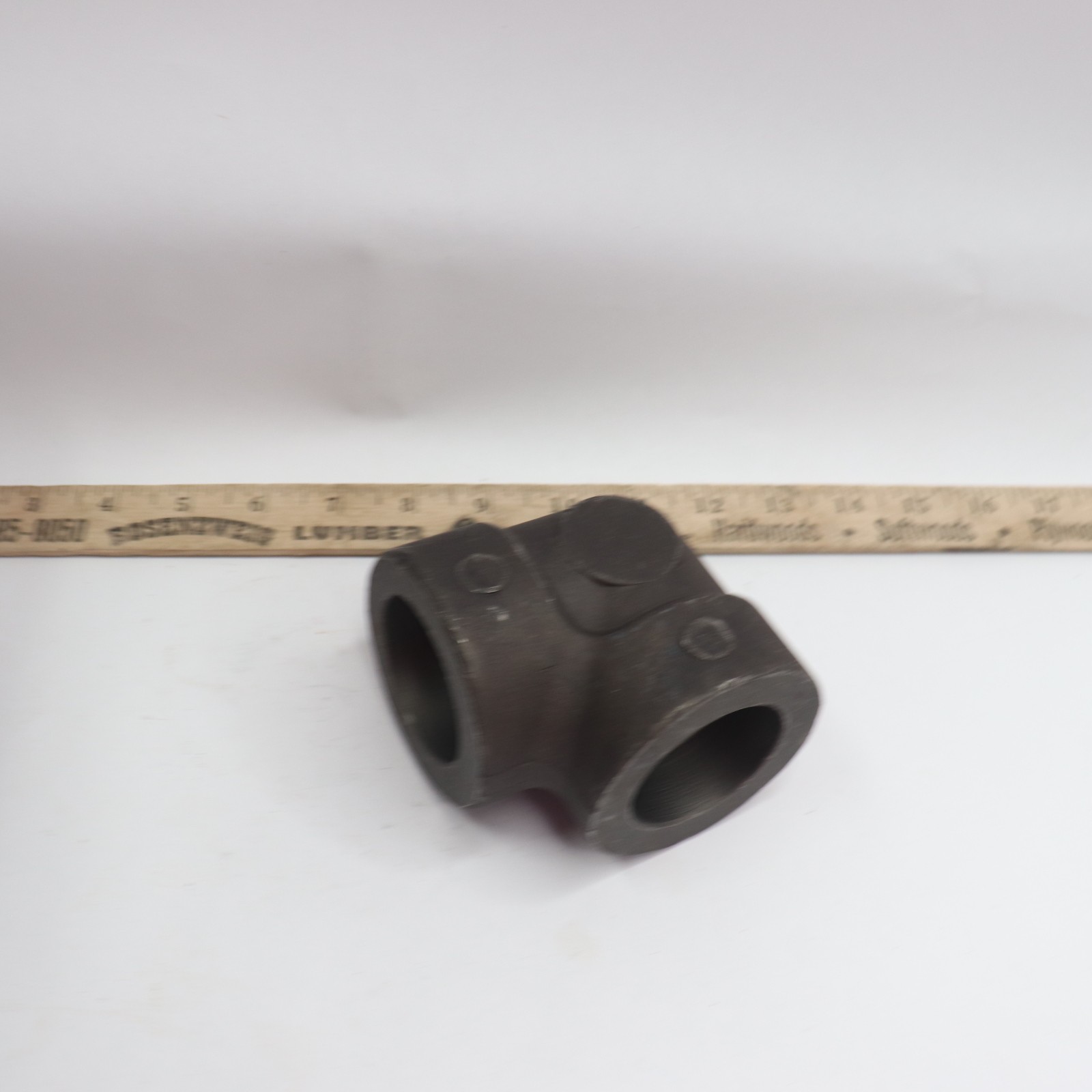 Socket Weld Alloy Class 3000 90Â° Elbow 1-1/2″