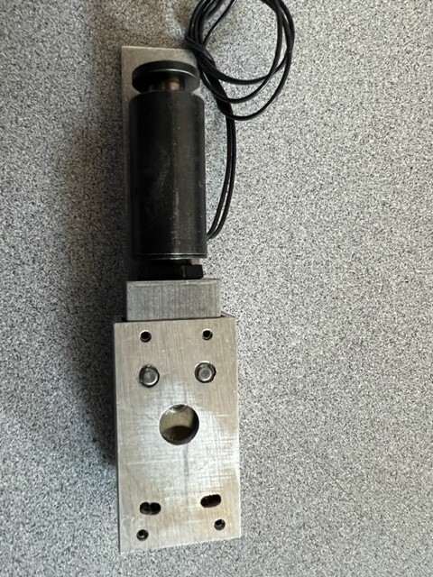 DORMA DOOR CONTROL 135T OR 146T LSK 24V RELEASE SOLENOID ONLY AS PICTURED