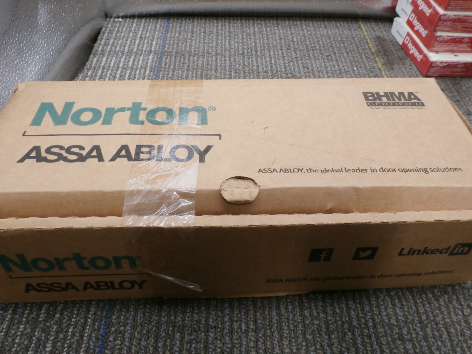 New NORTON DOOR CONTROLS 7500H X 689 Hydraulic Door Closer