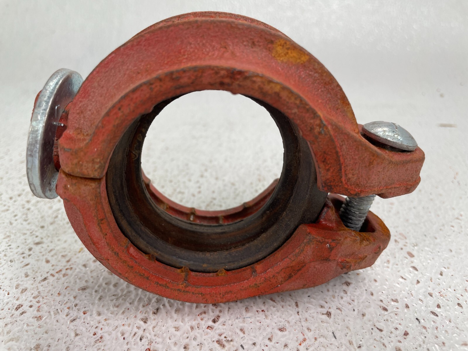 Victaulic Firelock 109 2″ Installation-Ready 1-Bolt Rigid Coupling Pipe Fitting