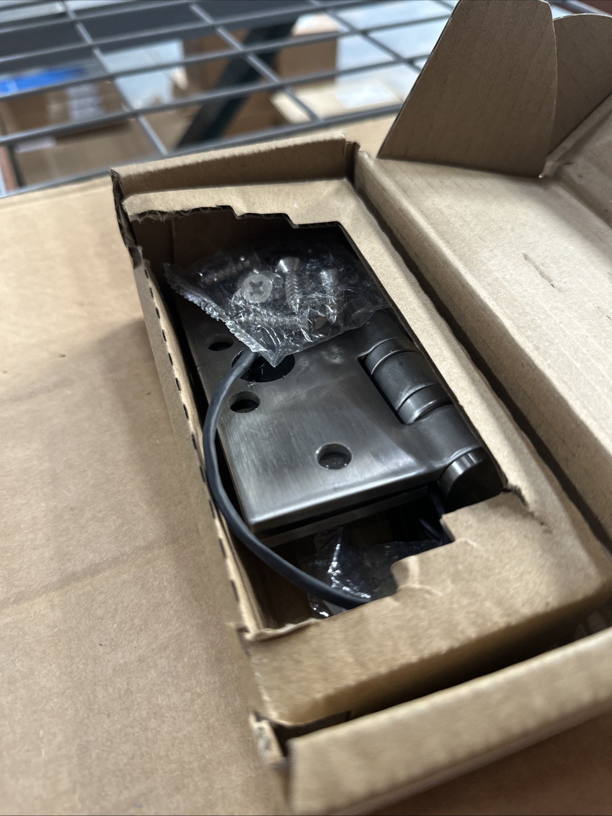 ETH8W4545-630 command access electric transfer hinge electrified
