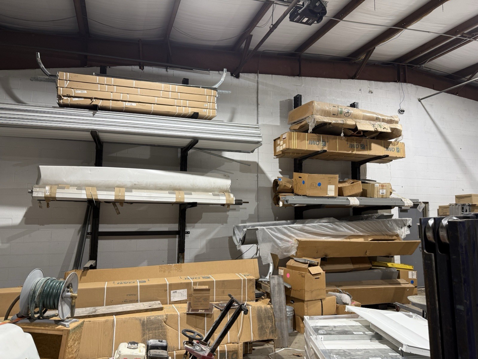 Overhead Coiling And Sectional Roll Up Doors