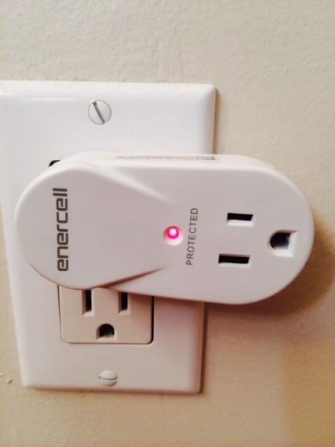 Enercell Rotating 360 Mini Travel Surge Protector Suppressor Single Outlet LED
